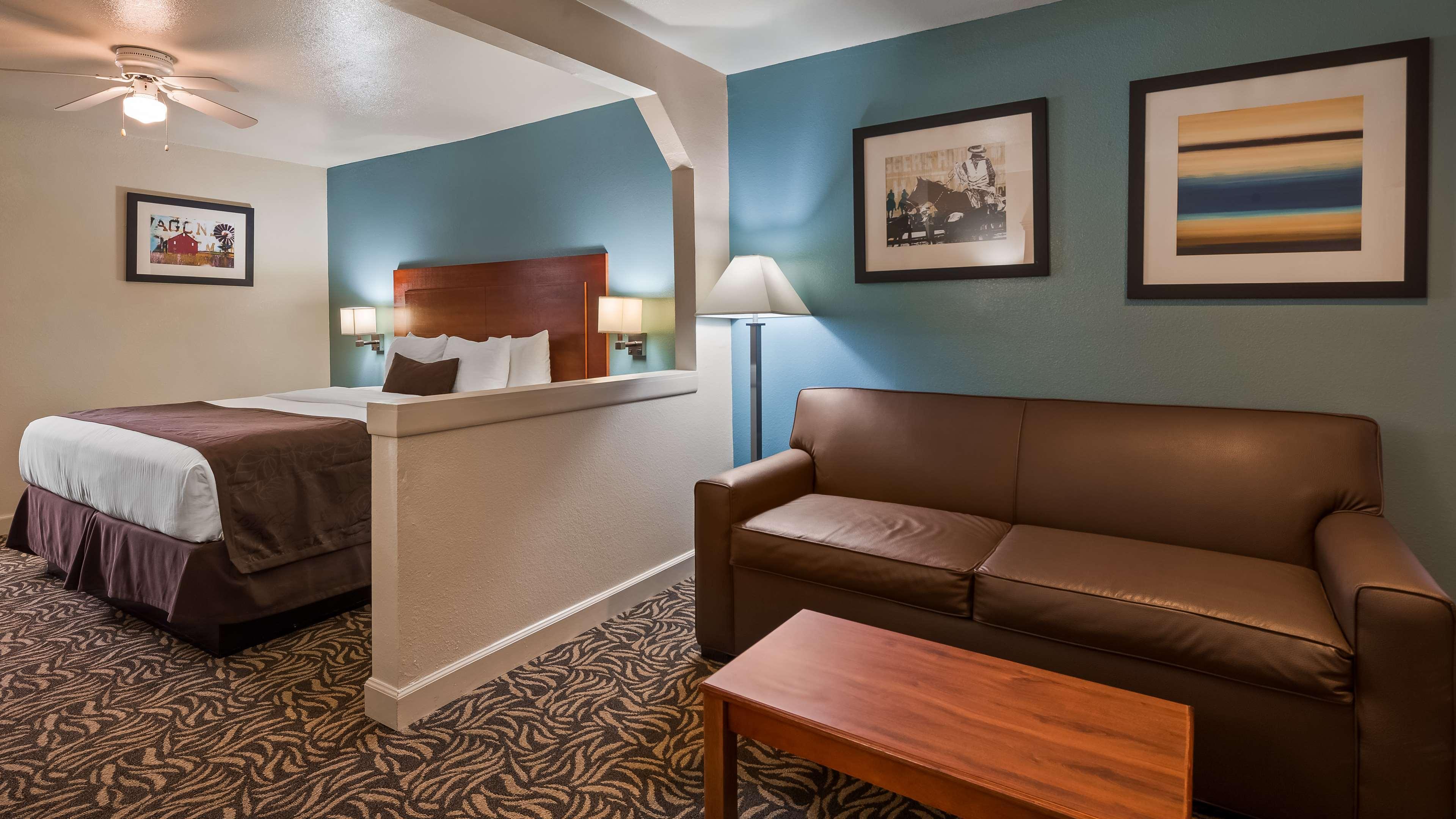 Best Western Regency Inn&Suites Gonzales Buitenkant foto