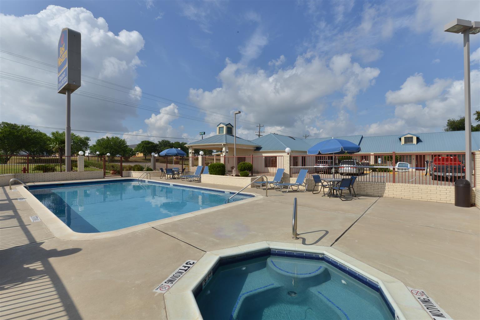 Best Western Regency Inn&Suites Gonzales Buitenkant foto