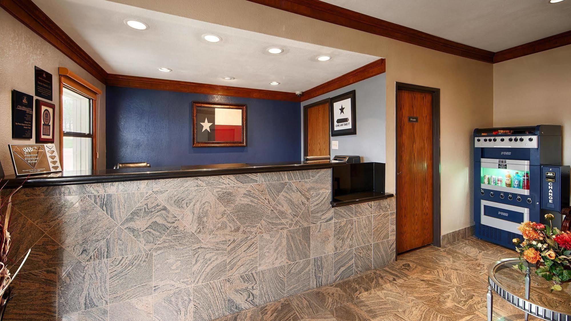 Best Western Regency Inn&Suites Gonzales Buitenkant foto